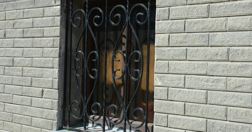 The Benefits of Installing Iron Security Bars on Windows Blog-Image